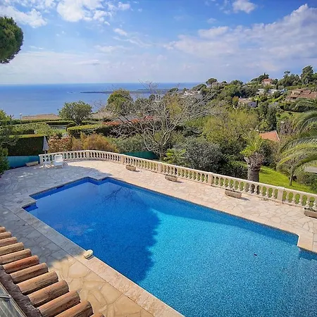 Immogroom- 200m - Pool - Sea View - Parking - Independence