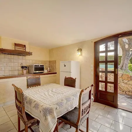 Villa Immogroom- 200m - Pool - Sea View - Parking - Independence *
